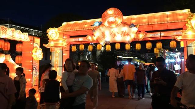 连城:暑期文旅推陈出新 消费市场活力十足