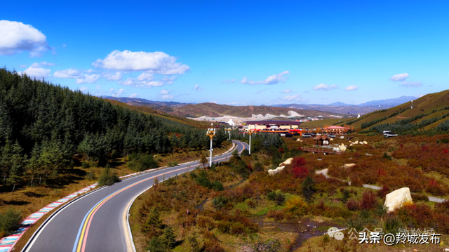 当周秋韵：雪山为伴 色彩作诗