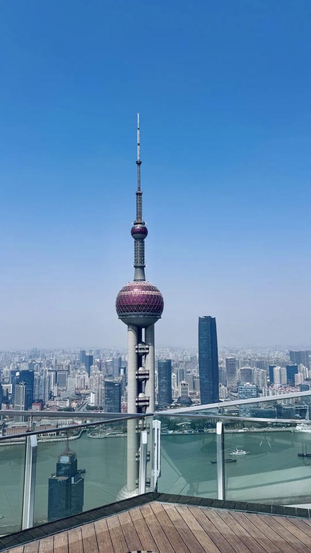为了这些超绝的Citywalk机位，总要逛一趟上海吧~