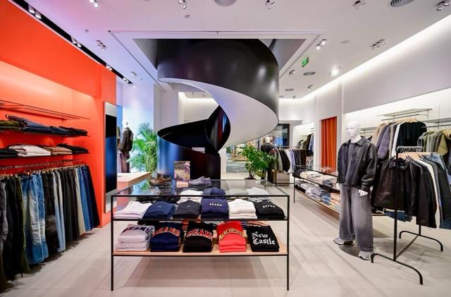 上海前滩太古里启幕「Let’s Cherish Well璀璨好生活」