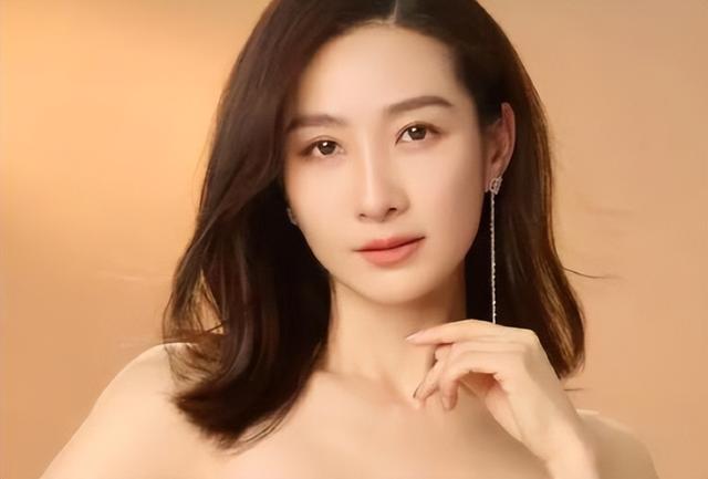 从一线明星	，沦落到拍短剧，这5位演员走到今天这步，怪不了别人