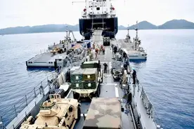 中菲南海再起冲突后，不到24小时，从菲传来两条消息，内容不一般图片