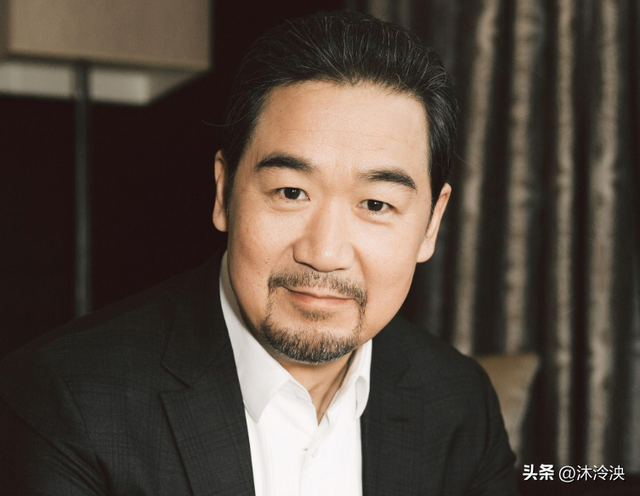 戏子误国？人民日报怒批，坑害老百姓，这5位明星为捞钱毫无底线