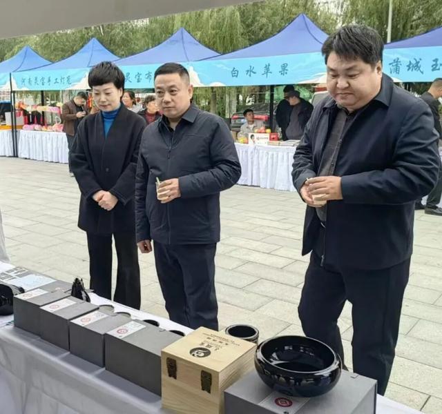 2025 年渭南秋季文旅消费季暨黄河金三角非遗国潮购物展在潼关举办