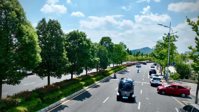 贵州第二条无人驾驶公交线路上线！