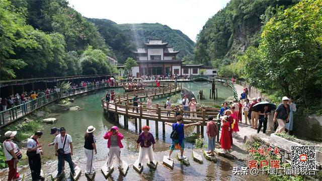 新一季“万人团”抵达！十堰如何借专列打造文旅黄金通道？