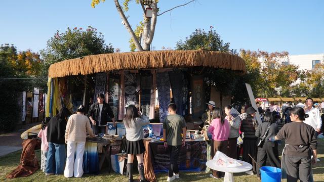 组图：逛市集、品美食、淘文创！咸安面里花园冬日市集温暖来袭