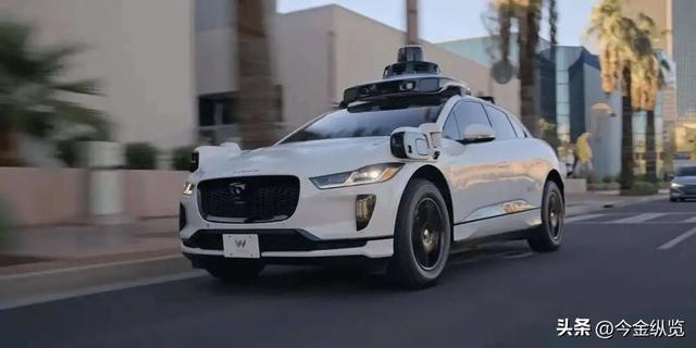Waymo 150亿砸出“虚胖”车队？被特斯拉“轻资产”玩法降维打击！