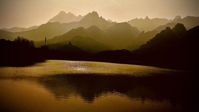 这片山水里的东方梦境