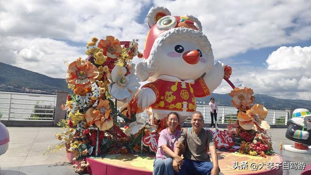 自驾路上的“货”色图鉴，笑料与温暖齐飞