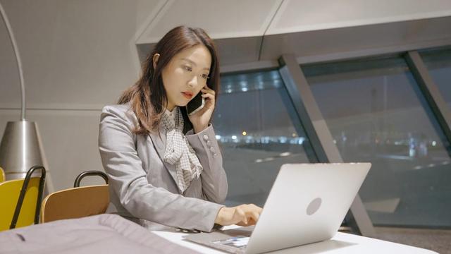 AI成购物新入口？双11实测：方便是方便，坑也多！