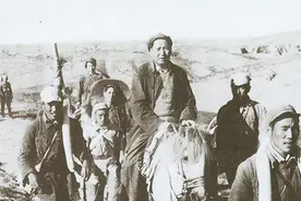 红四方面军的坚守到新时代：解放军历史画卷的传奇篇章图片