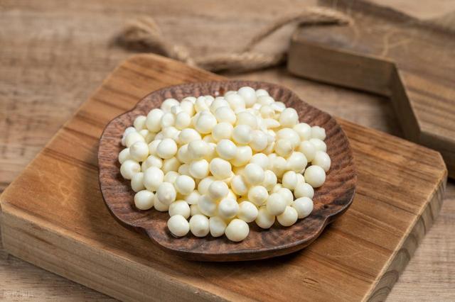 9月使劲吃这菜，一健脾，二润秋燥，三补益安神，煮一煮软糯好吃