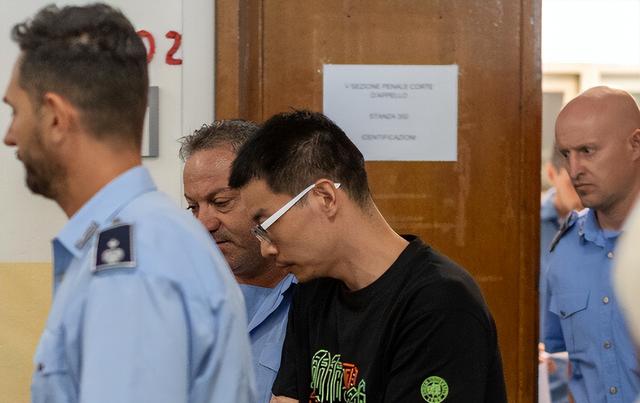 美国胡乱抓人，中国以牙还牙捞了几条大鱼？难怪美政府急着捞人
