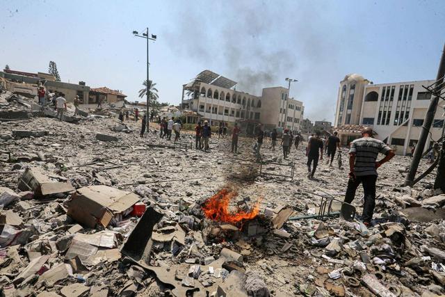 加沙人烧垃圾做饭，停火期救援仍受阻，过冬物资被卡关口