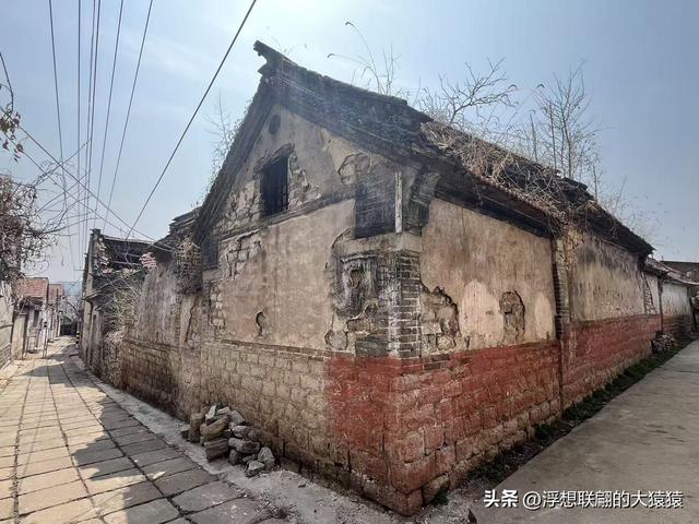 博山石马乡的中石马，留有众多古宅和古庙、古槐