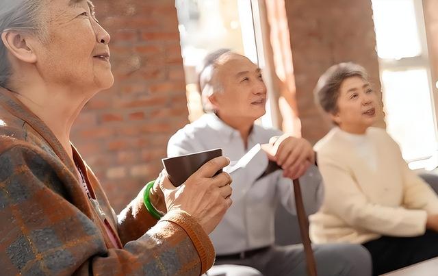 中国将迎人口死亡高峰！22年1041万，23年1100万，去年死亡多少？