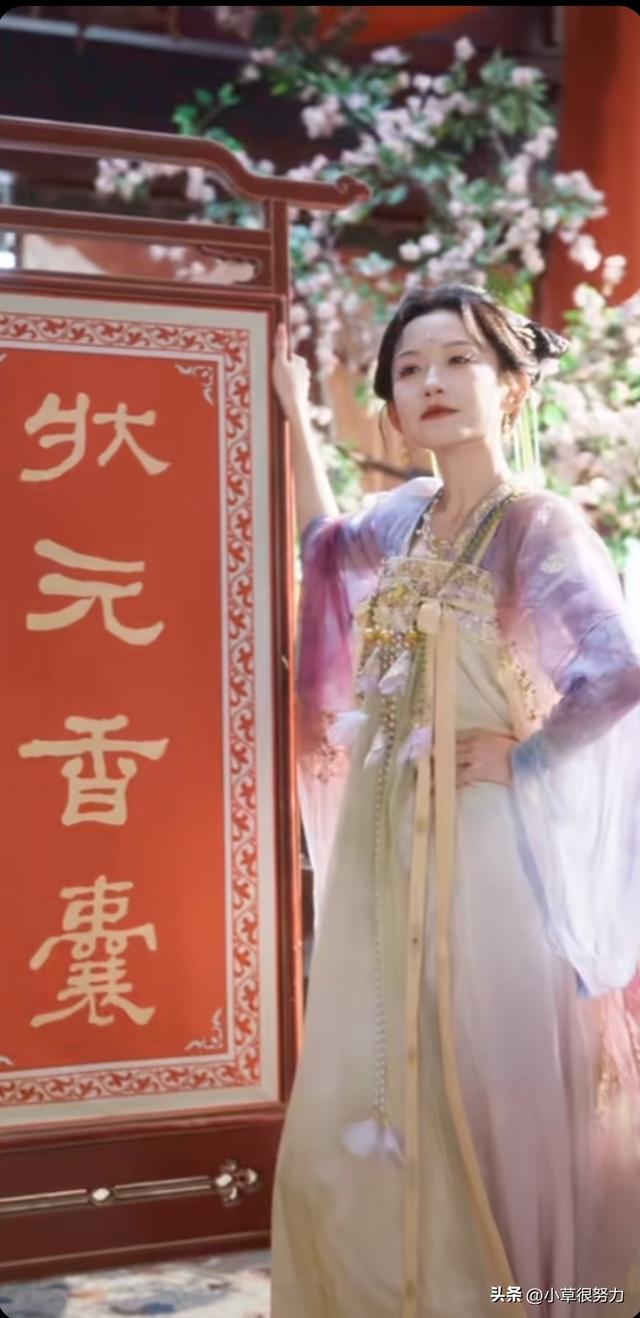 笑喷了，《千金谋》韩雨彤的财迷女主霸占了三榜第一，简直太上头