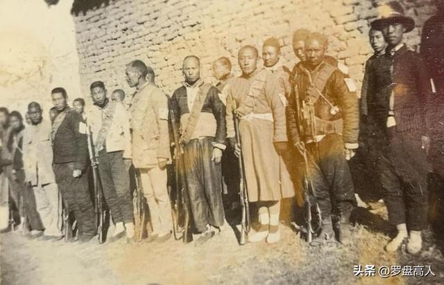 从鬼子相册中扒出1938-1941年日寇入侵河南济源时的罪恶行径