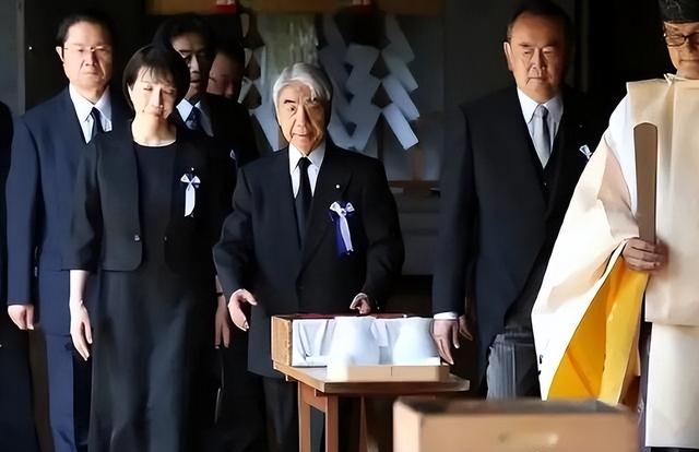 高市早苗再踩红线？12月26日恐成中日决裂关键时刻中国绝不再惯着