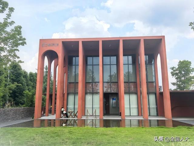 四川：共绘“诗和远方”的人大篇章