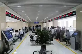 便民、规范、廉洁、高效！张家口桥西区政务服务中心一件事一次办得到市民认可图片