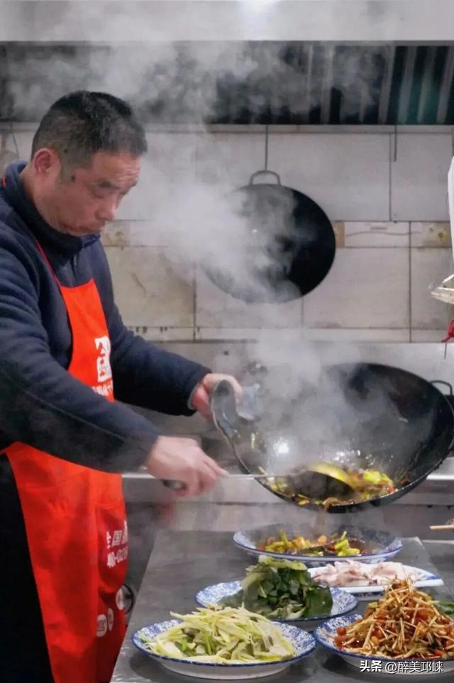 看完《山水间的家》，一人说一个爱上夹关镇的理由！