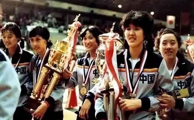 郎平做梦也没想到，曾获五连冠女排队长杨锡兰，如今在瑞士当保安