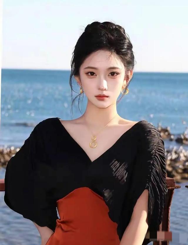 河北唐山一校花，172cm身高，肤白貌美	，身材也很顶级，太美啦