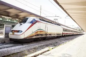 高铁退票怎么扣手续费：一种情况免费，七种情况扣费！赶紧收藏图片