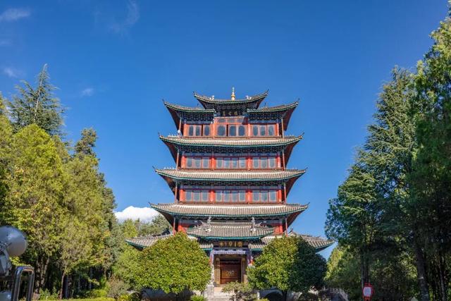 九九重阳，人往高处走