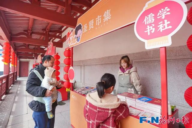 在城市中轴，漫步千年繁华，邂逅人间烟火！