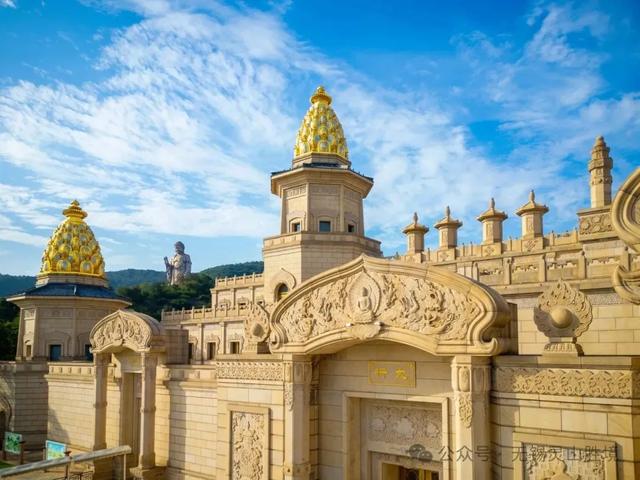 银杏鎏金,灵山胜境的璀璨之约