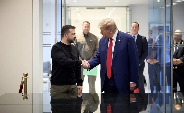 敏感时刻，北京迎来“稀客	”，泽连斯基清楚	，能救乌的不是美国