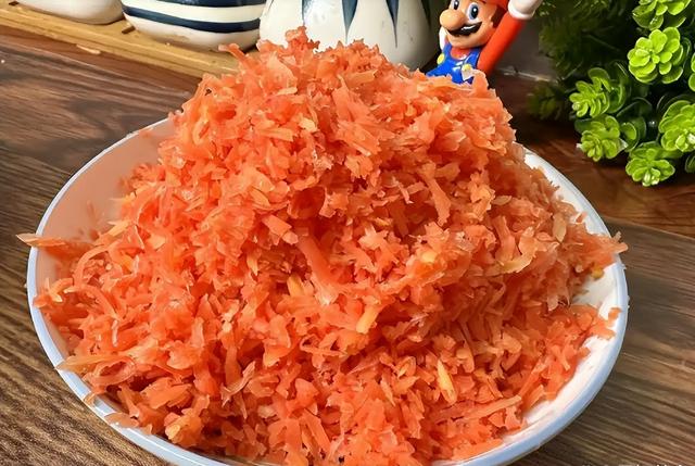 明日立冬，无论有钱没钱，牢记：1不去，2不洗，3要吃，迎冬纳福