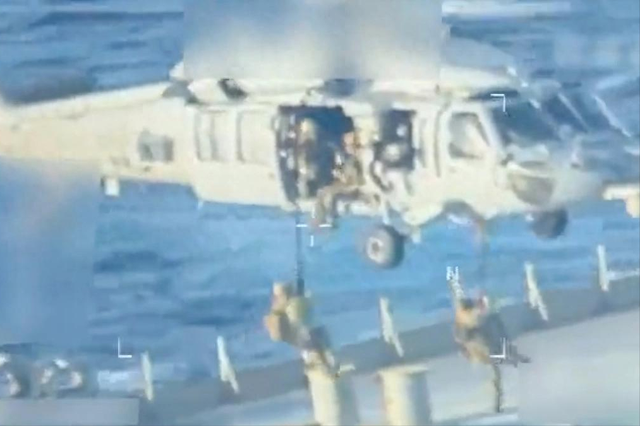 特朗普亮明底牌，禁毒为幌子	，美军剑指委内瑞拉，地缘风暴将起？