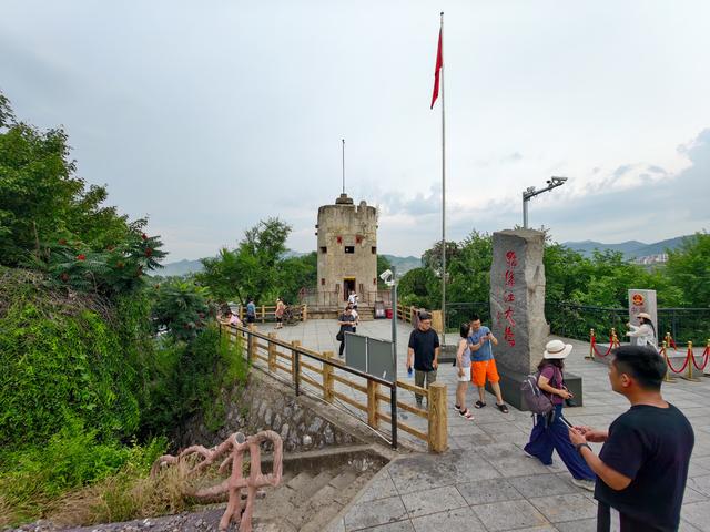 探秘东北第一国门：一座桥，两重天地，半部抗美援朝史