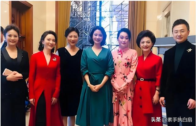 央视最惨女主持：男友被判死缓，丈夫惨死狱中，如今48岁依旧单身