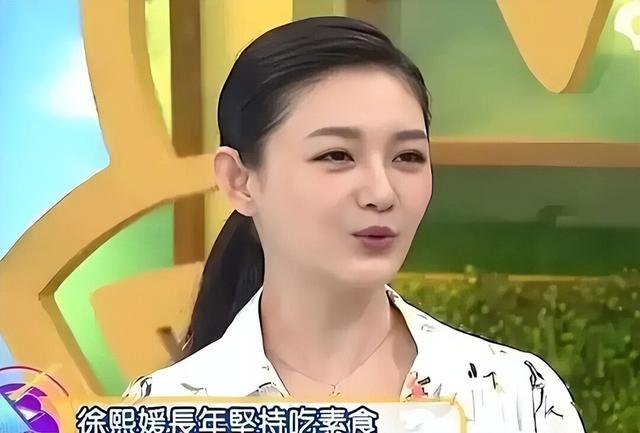 越扒越有！台媒称大S过去十几年一直在吃烂水果，看完一身冷汗