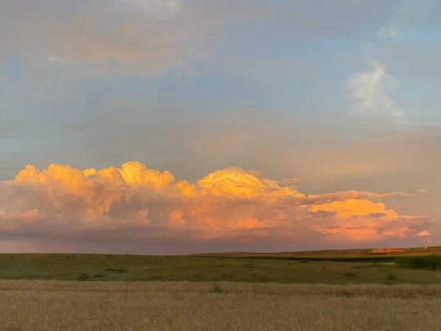 多地暴雨红色预警、多趟列车停运！冷空气横扫内蒙古，未来3天天气预报