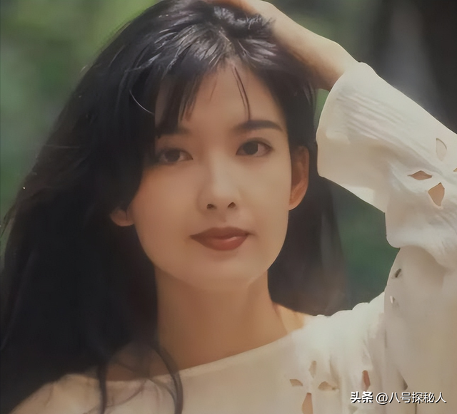 被戴8次绿帽子，3次被捉奸在床，这就是我们“玉女”守卫的爱情？