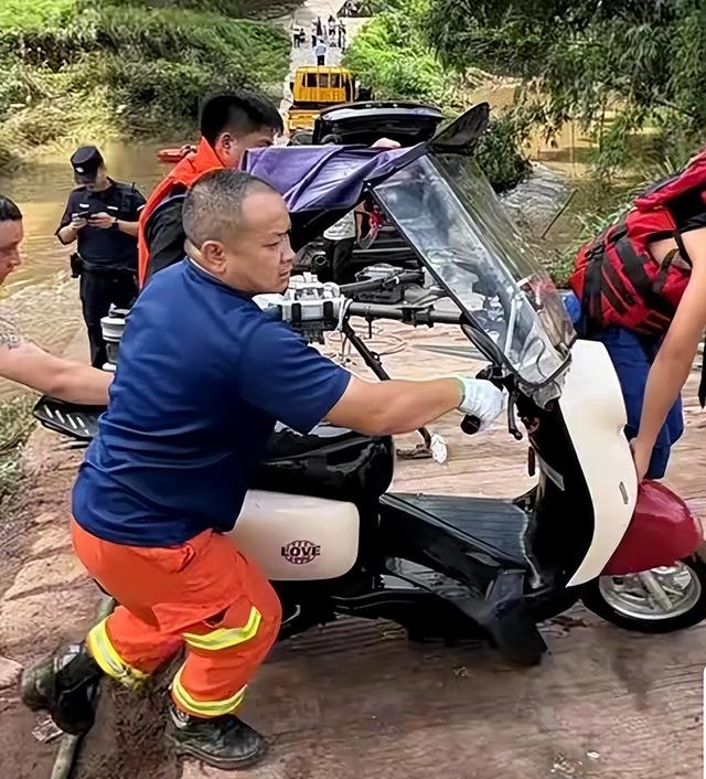 四川女外卖员失联后续：尸体已找到，现场画面曝光，有个两岁娃