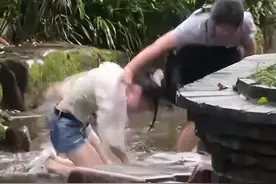 反转了！女子被闺蜜按水里任其挣扎后续本人发声：不是嫉妒！别管图片