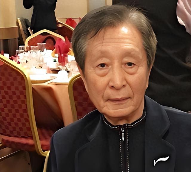 86岁宋世雄现状：定居北京老到认不出，托举儿女成才却都不在身边