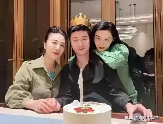 范丞丞爸爸73岁了，你敢说这是73岁， 我都不敢相信