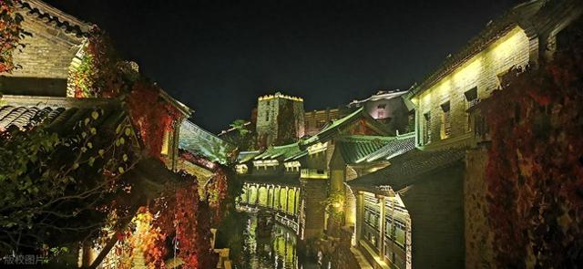 北京密云狂喜！古北水镇景区免费了！以前收费140元	，如今敞开玩