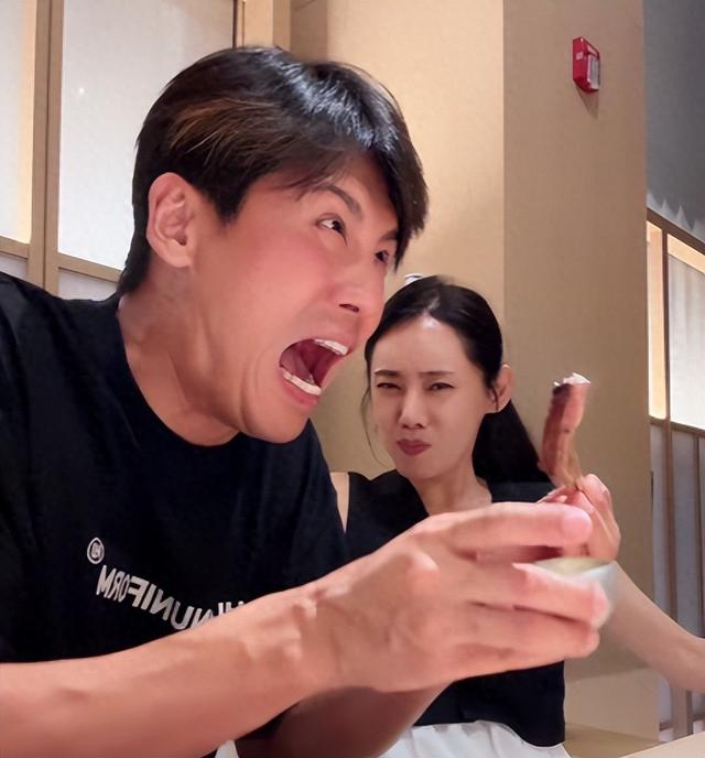 于晓光做梦没想到，韩国总统访华仅3天	，46岁秋瓷炫竟意外火出圈