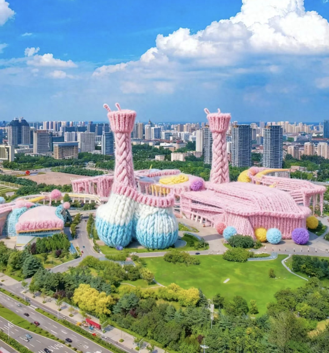 萌化了！潍坊全城“穿”毛衣~