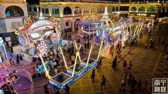 南宁人开启“昼伏夜出”模式！烟火气点亮夏日夜经济