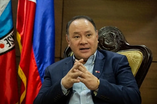 日菲防长通话，不许武力改变现状	，美收到消息：中国抛118亿美债